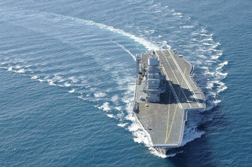 Tàu sân bay Vikramaditya về tới Ấn Độ - ảnh 1